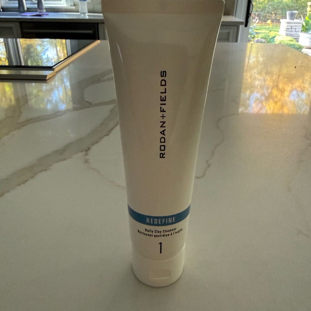 Rodan + Fields Redefine Clay Cleanser